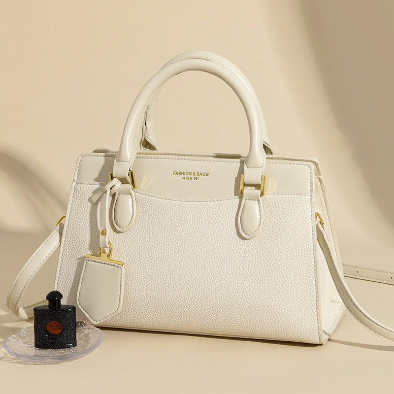 🎀 Imported Cross Body Bag for Girls 🎀 - White - JPO1115